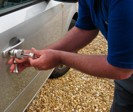 Вскрытие замков в Киришах